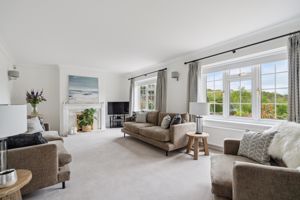 Sitting Room- click for photo gallery